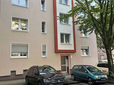 Wohlfühlen im Südostviertel – Charmante 3-Zimmer-Wohnung mit Balkon & EBK, ab 01.12.26 · frei ab 01.12.2026