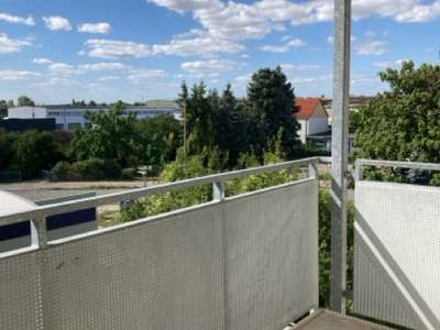 Geräumige 3 Zimmer Wohnung mit Balkon