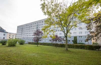 Wohnung mit Aufzug und Balkon