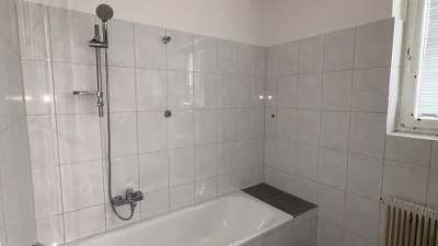 3-Zimmer-Wohnung mit Loggia, Top 11