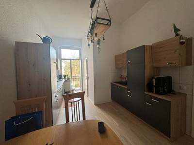 01.12: Single-Wohnung in Düsseldorf-Oberbilk - Küchen-Übernahme möglich