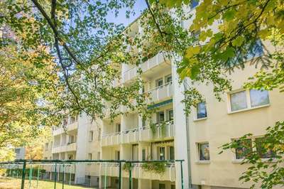 NEU sanierte Erdgeschosswohnung mit Balkon · frei ab 16.12.2026