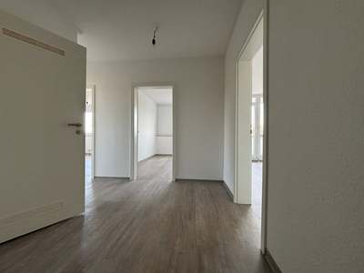 Erstbezug nach Renovierung: 3-Zimmer Wohnung mit Ausblick!