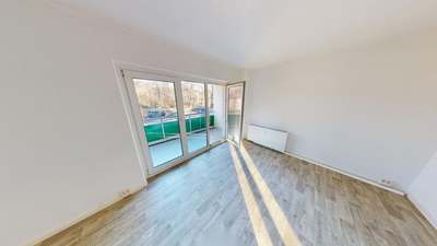 NEU sanierte 2-Raum-Wohnung in begrünter Wohnlage · frei ab 01.10.2026