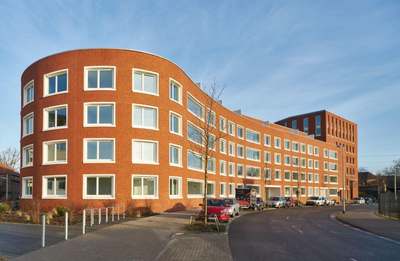 geräumige 5 Zimmer Wohnung mit Balkon · frei ab 01.02.2027