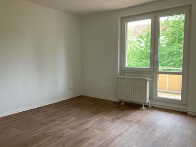 Alles neu- tolle Singlewohnung mit Balkon
