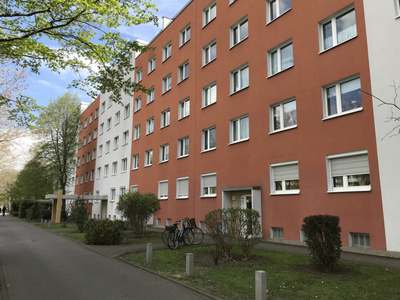 2 Räume und toller Balkon · frei ab 01.10.2026