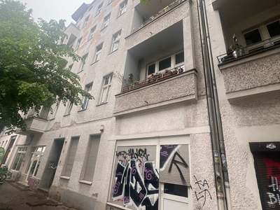 Erstbezug nach Sanierung ! 2-Zimmerwohnung im Herzen von Neukölln !