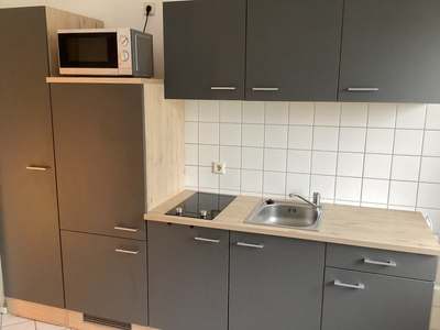 Nachmieter gesucht - mieterseitige Einbauküche vorhanden