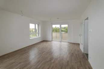 ERSTBEZUG: Helle, südostseitige Eckwohnung