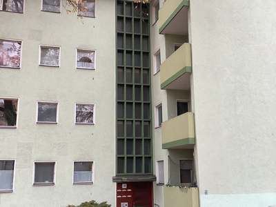 schöne 2-Zimmer-Wohnung im Herzen von Siemensstadt