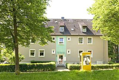 gemütliche 3- Zimmer Wohnung im Dachgeschoss mit Dusche