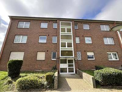 Bereits modernisierte 3-ZKB-Balkonwohnung mit Dusche in Heppens zu vermieten!