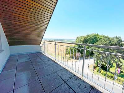 Große 3 Zimmerwohnung mit Terrasse! · Top 11