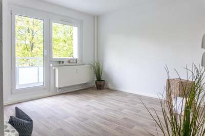 Kleine 2-Raum-Balkonwohnung im Chemnitzer Süden · frei ab 01.12.2026