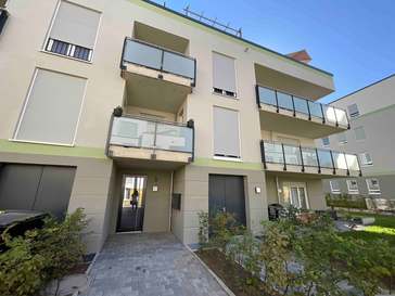 Neuwertige 3-Zimmer-Wohnung mit Dachterrasse! · frei ab 16.11.2026