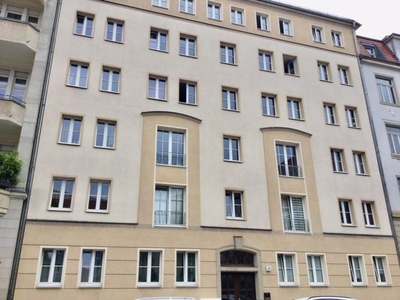 Striesen: Große 2-Zimmerwohnung mit separaten Räumen