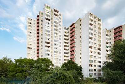Gemütliche 1,5-Zimmer-Wohnung mit Loggia in ruhiger Lage sucht neue