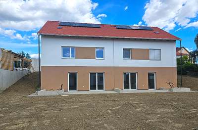 4-Zimmer-Reihenhaus · Anton-Reich-Straße 12 · Top 4
