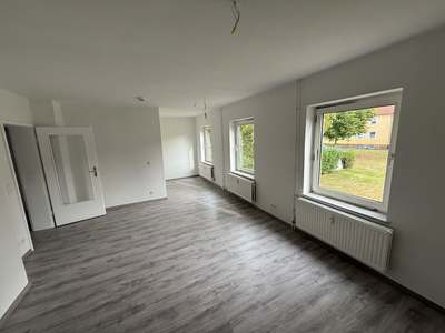 Wohnen über 2 Etagen - Frisch sanierte 4 Zimmer Maisonettewohnung in ruhiger Lage von Lebenstedt