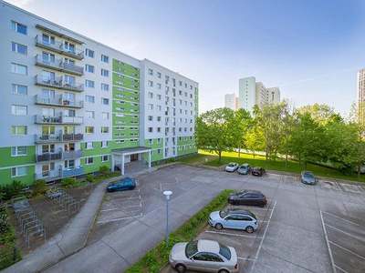 Schönes Singleappartement mit Balkon in Lichtenberg (nahe IKEA) neu zu vermieten