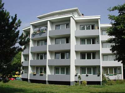 #2-Zimmer-Wohnung mit Laminat - nur einziehen# · frei ab 16.10.2026
