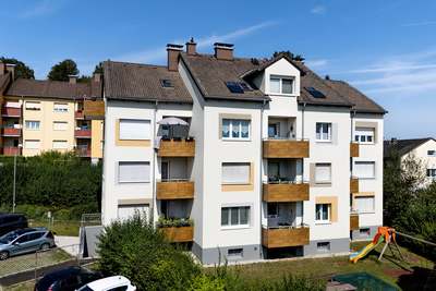 Mietwohnung · Familienstraße 2-2 · 1. Stock · frei ab 01.12.2026