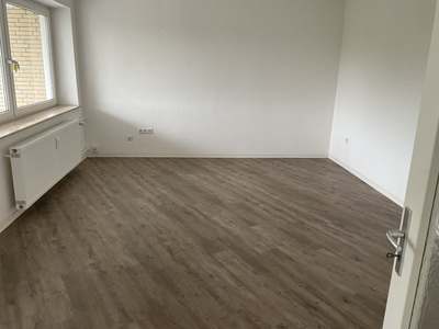 Moderne und helle 3-Zimmer-Wohnung mit großem Balkon