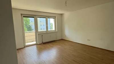 2-Zimmer-Wohnung mit Loggia, Top 8