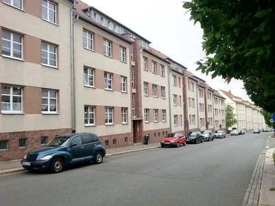 Großzügig geschnittene 2-Raum Wohnung im Altenburger Dichterviertel!