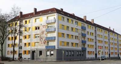 2 Zimmer Wohnung im 4. OG mit Loggia (kein Aufzug) · frei ab 01.11.2026