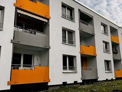 Gepflegte Wohnung mit modernem Tageslichtbad