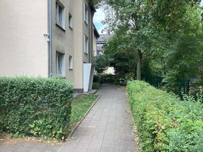2 -Zimmer-Dachgeschosswohnung in Porz -EIL - Erstbezug !!