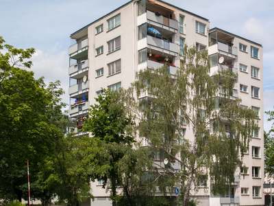 Zentral, modern und mit Aufzug-Ihre neue 2-Zimmer-Wohnung · frei ab sofort