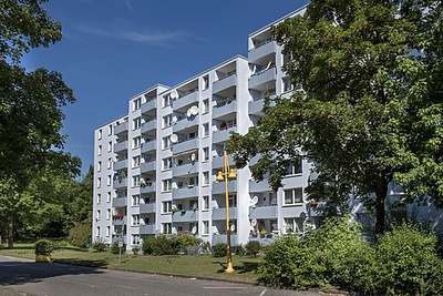 Freundliche 3-Zimmer-Wohnung mit Balkon in Neuss Erfttal