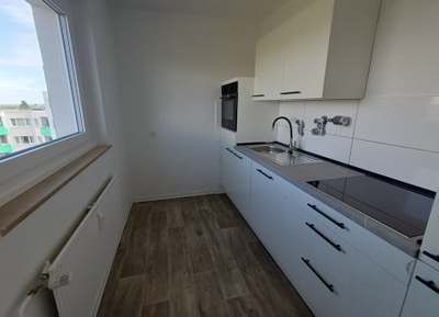 Frisch sanierte 2-ZW in der Helsinkistr. 88 in Kiel zu vermieten!