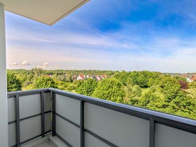 *3 Zimmer mit Balkon in bester Lage* · Friedeburg · 4.OG · Verfügbarkeit: sofort