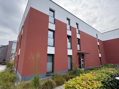 3 Zimmer Wohnung mit Balkon zentral in Husum · frei ab 01.12.2026