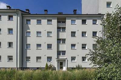 Lichtdurchflutete 3-Zimmer-Wohnung mit Balkon in Leverkusen Opladen