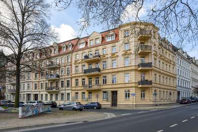 Familienwohnung mit Aufzug! · frei ab 01.08.2026