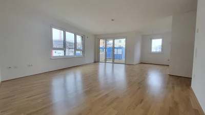 3-Zimmer-Wohnung mit Balkon, Top 3