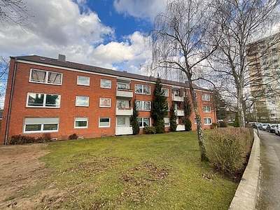 Charmante 3-Zimmer-Wohnung in Lübeck  67,16 m² auf der 1. Etage links