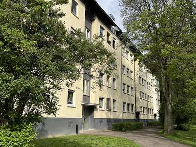 4-Zimmer unterm Dach · frei ab 01.11.2026