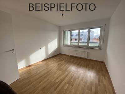 Kernsanierte 2-Zimmer-Wohnung mit Einbauküche und Wintergarten