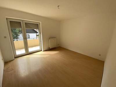 WBS erforderlich: schöne 3-Zimmer-Wohnung in zentraler Lage