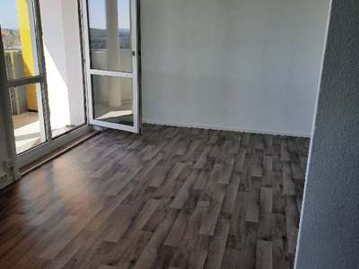 4-Raumwohnung mit Einbauküche in Bahnhofsnähe · Dessau-Innenstadt/Mitte · frei ab 01.12.2026