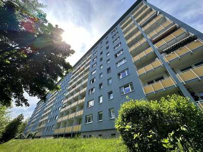 2-Raum-Wohnung mit Balkon nahe Grünanlage
