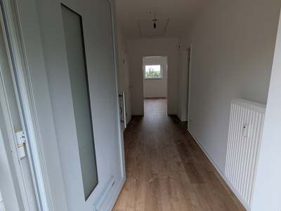 Schöne, helle 2-Zimmer-Wohnung mit separatem Eingang - WBS erforderlich!