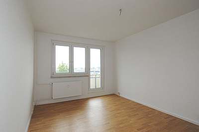 3-Raum-Wohnung Südstadtring 85 · Sofort bezugsfertige, sanierte 3-Raum-Wohnung