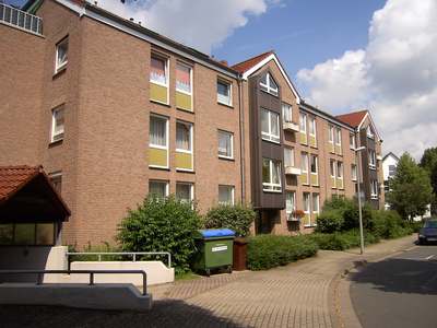 renovierte und gemütliche 2-Zimmerwohnung mit Balkon in Hannover - Badenstedt · frei ab 01.12.2026